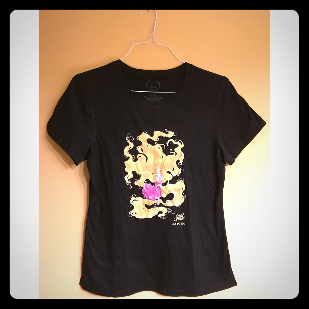 Rare Tangled tee 💗
